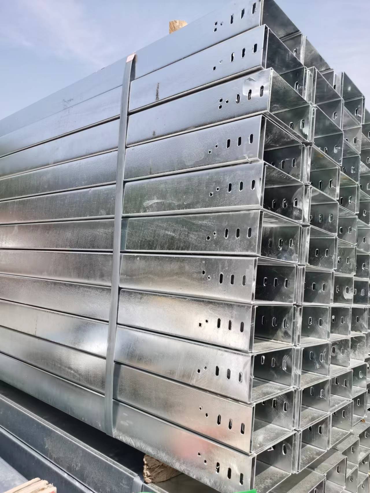 熱浸鋅電纜橋架